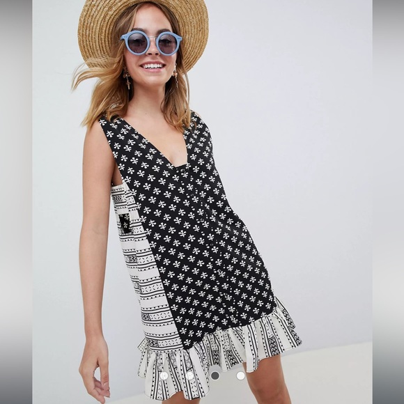 Asos Mini Tab Side Button Down Peplum Hem Sundress in Black & White Print 8 - Picture 1 of 6